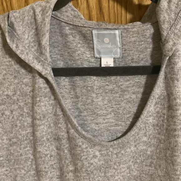 Dressbarn Sunday Hoodie Large - Picture 3 of 7